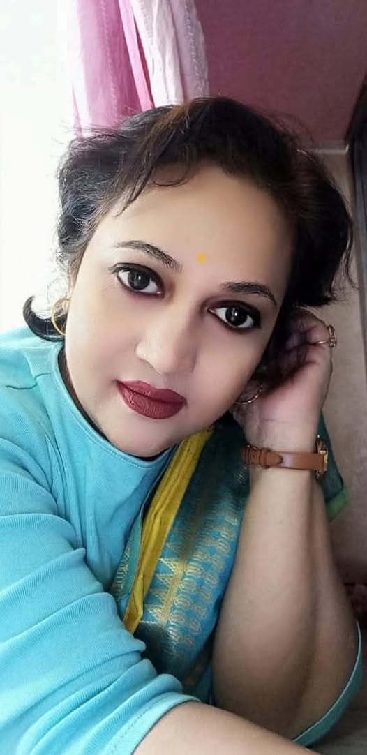 শ্বে তা  চ ক্র ব র্তী 